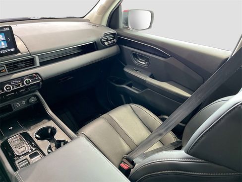 Used 2025 Honda Pilot EX-L image 22