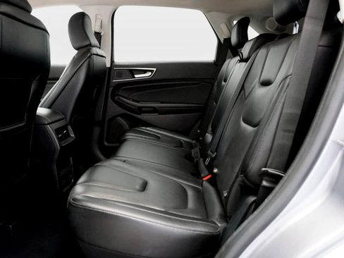 Used 2022 Ford Edge Titanium AWD/4WD image 14