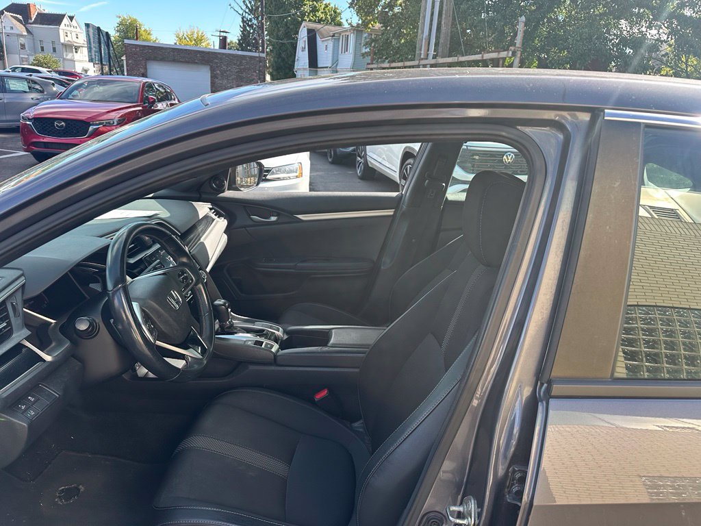 Used 2019 Honda Civic Sport image 9