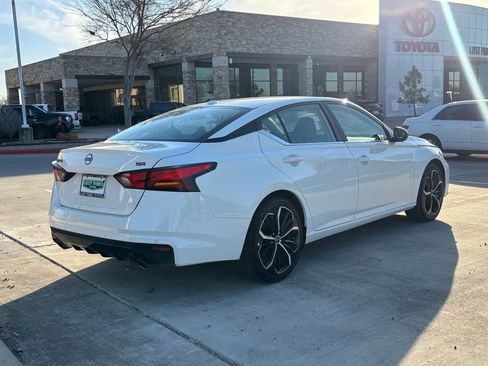 Used 2024 Nissan Altima 2.5 SR image 5