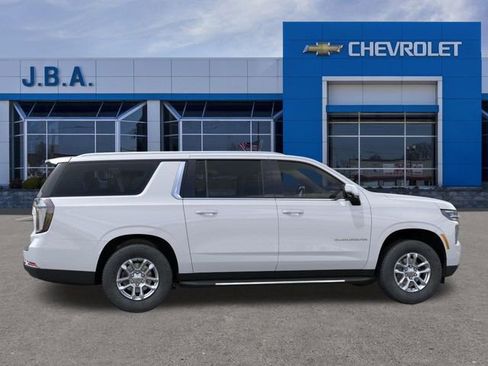 New 2026 Chevrolet Suburban LT w/ Comfort Package image 5