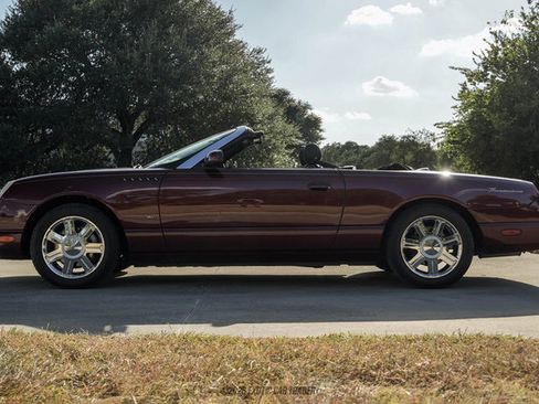 Used 2004 Ford Thunderbird RWD image 1