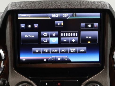 Used 2014 Ford F350 Lariat image 27