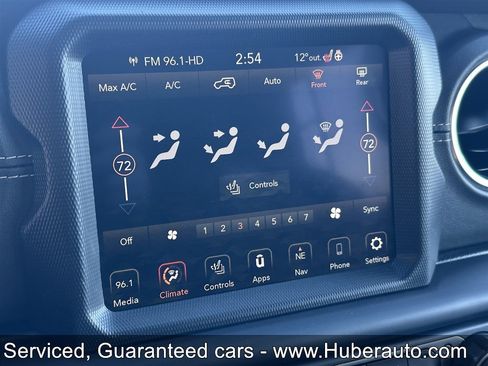 Used 2022 Jeep Wrangler Unlimited Sahara w/ LED Lighting Group image 32