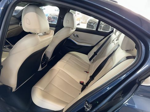 Certified 2025 BMW 330i Sedan w/ Convenience Package image 14