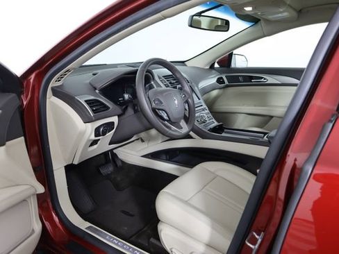 Used 2017 Lincoln MKZ Premiere FWD image 22