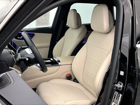 Certified 2025 Mercedes-Benz GLC 350e 4MATIC image 16