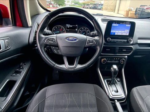 Used 2019 Ford EcoSport SE image 6