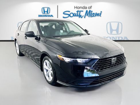 Used 2025 Honda Accord LX image 1