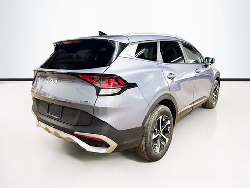Used 2023 Kia Sportage EX image 7