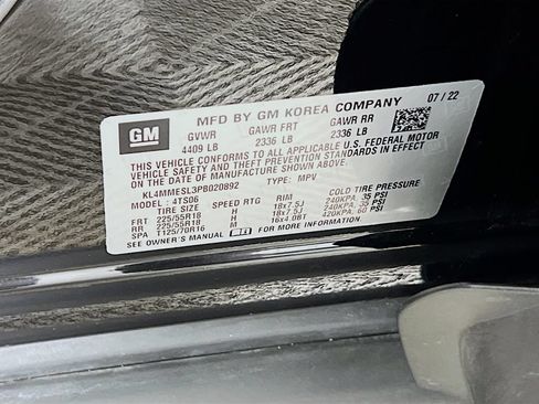Used 2023 Buick Encore GX Select AWD/4WD image 26