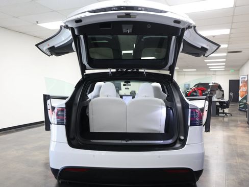 Used 2016 Tesla Model X Performance AWD/4WD image 54