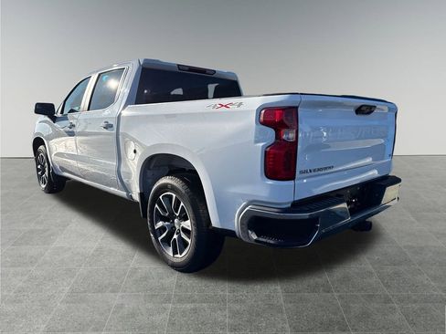 Used 2022 Chevrolet Silverado 1500 LT image 3