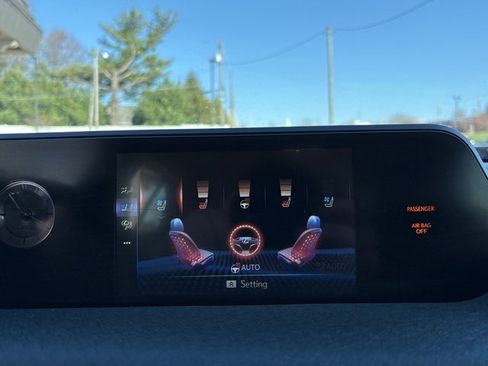 Used 2021 Lexus UX 250h w/ Premium Package image 38