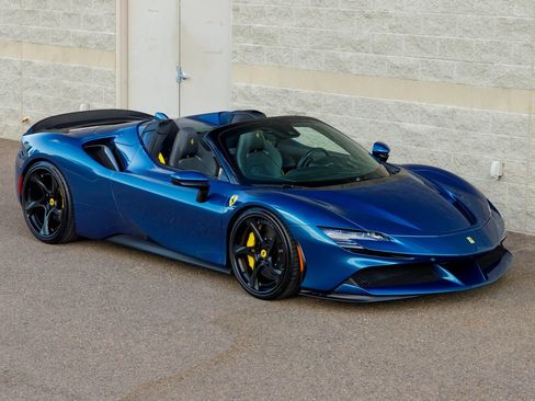 Used 2023 Ferrari SF90 Spider AWD/4WD image 12