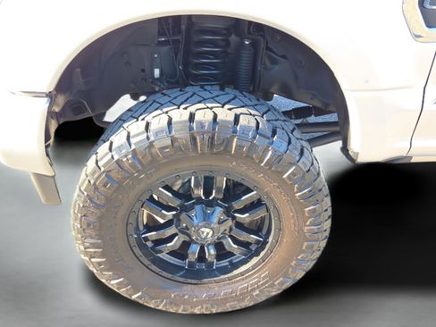 Used 2019 Ford F250 Platinum w/ Platinum Ultimate Package image 32