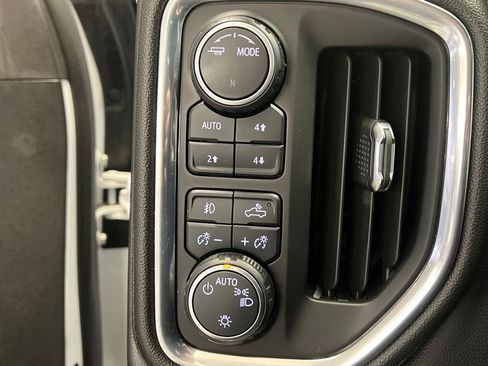 Used 2022 Chevrolet Silverado 1500 LT Trail Boss w/ Bed Protection Package image 28