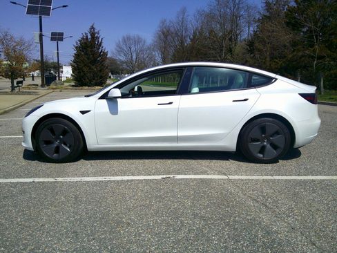 Used 2021 Tesla Model 3 Long Range AWD/4WD image 23
