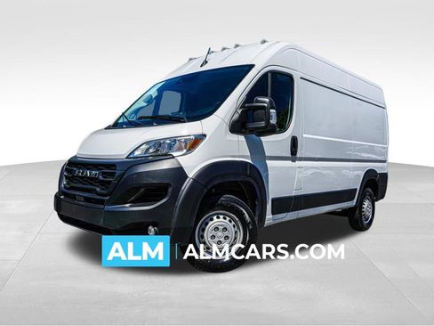 Used 2025 RAM ProMaster 2500 w/ Convenience Group FWD image 1