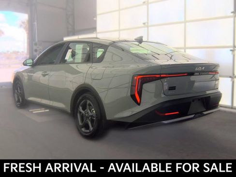 Used 2025 Kia K4 FWD image 6