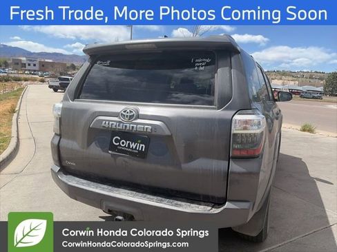 Used 2021 Toyota 4Runner SR5 Premium w/ Moonroof Package AWD/4WD image 10