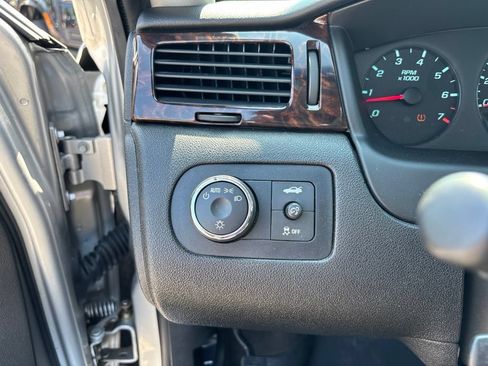 Used 2013 Chevrolet Impala LS FWD image 12
