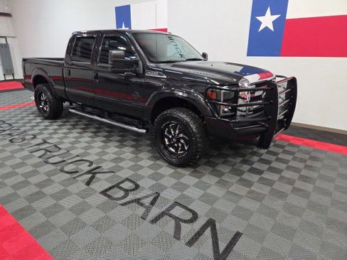 Used 2015 Ford F250 Lariat w/ Lariat Ultimate Package image 15
