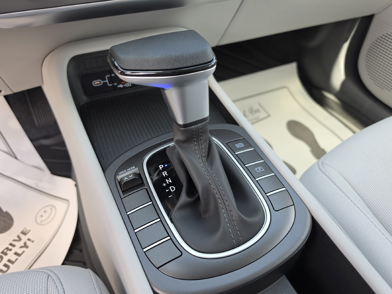 New 2027 Hyundai Kona SE FWD image 28