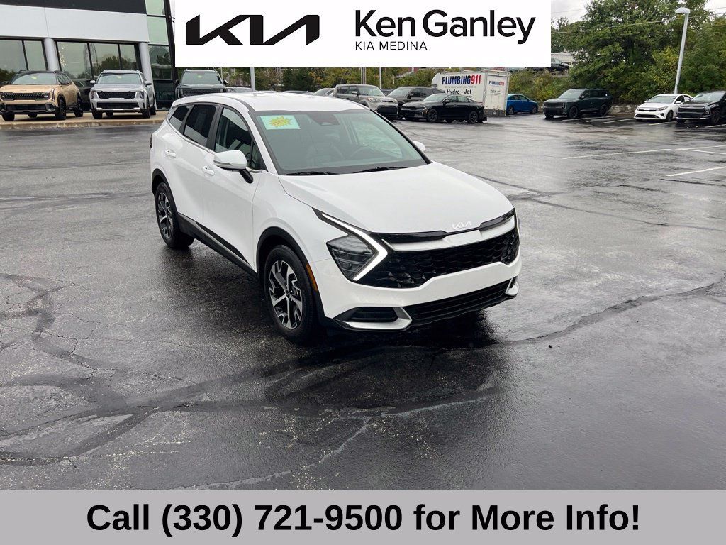 Certified 2024 Kia Sportage EX FWD image 7