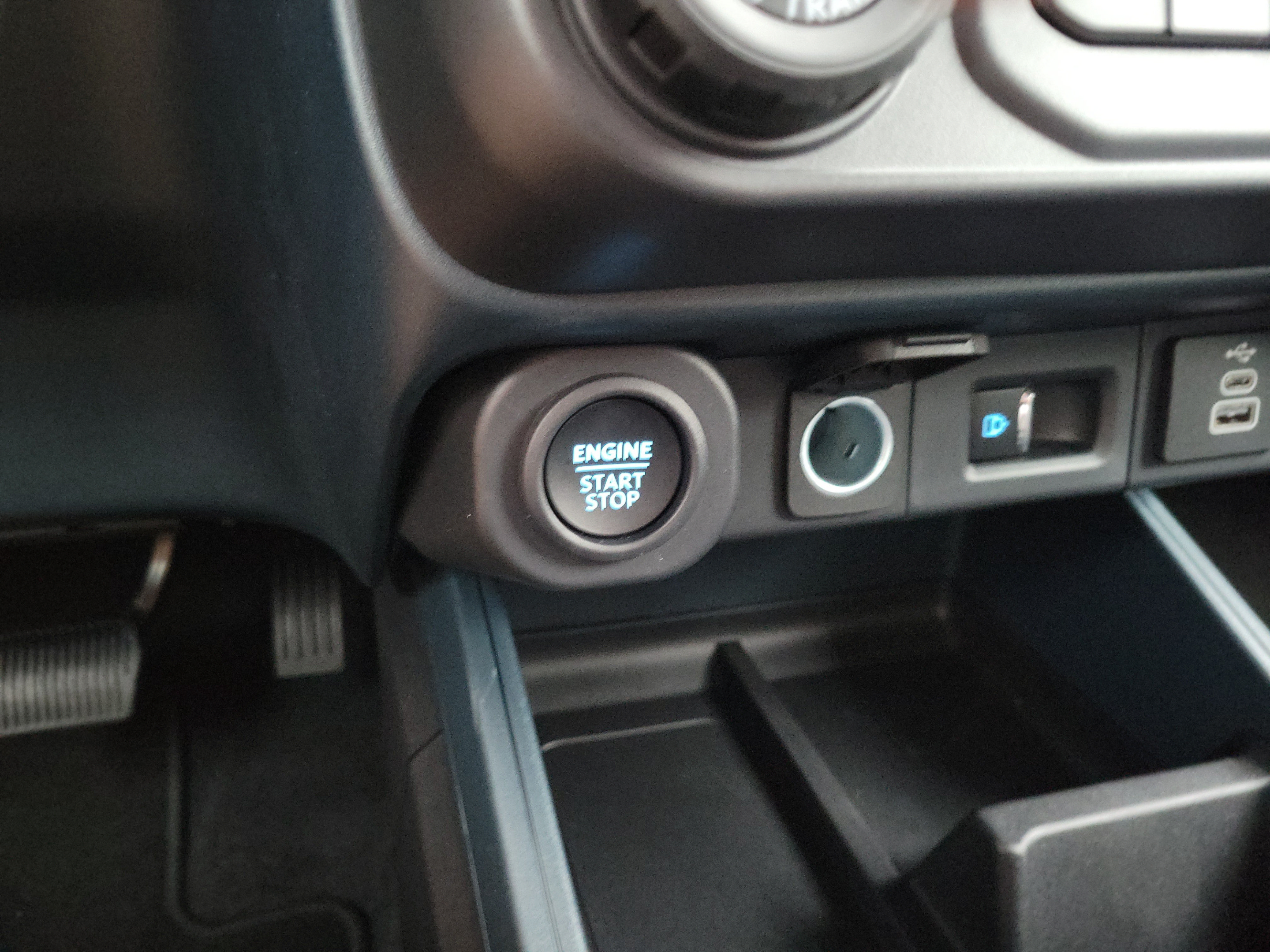 New 2026 Ford Maverick Tremor AWD/4WD image 27