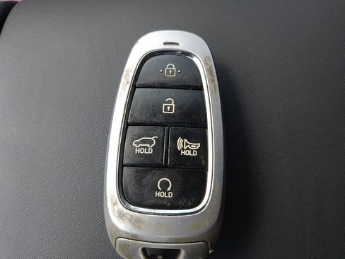 Used 2023 Hyundai Santa Fe SEL FWD image 32