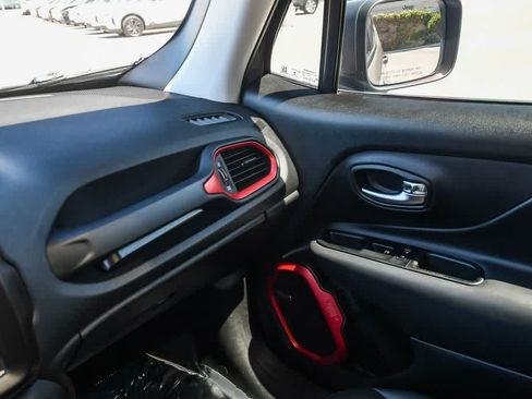 Used 2021 Jeep Renegade Trailhawk w/ Sun & Sound Group AWD/4WD image 23