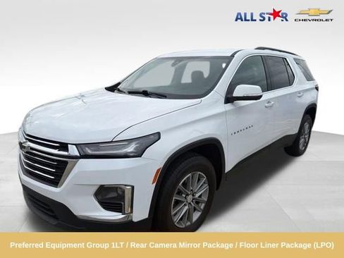Used 2023 Chevrolet Traverse LT image 1