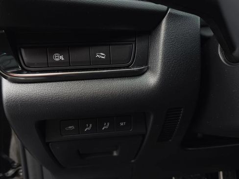 Certified 2025 MAZDA CX-30 2.5 Turbo w/ Premium Package image 17