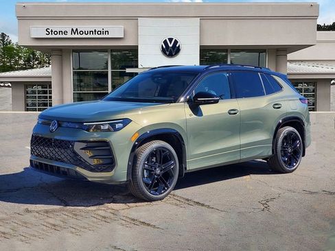 New 2026 Volkswagen Tiguan SE R-Line image 1