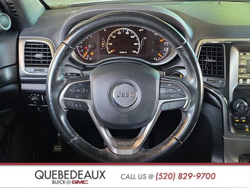 Used 2020 Jeep Grand Cherokee Laredo RWD image 12