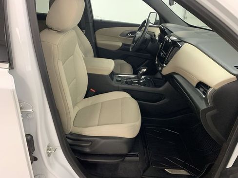 Used 2024 Chevrolet Traverse LS w/ Safety Package AWD/4WD image 18