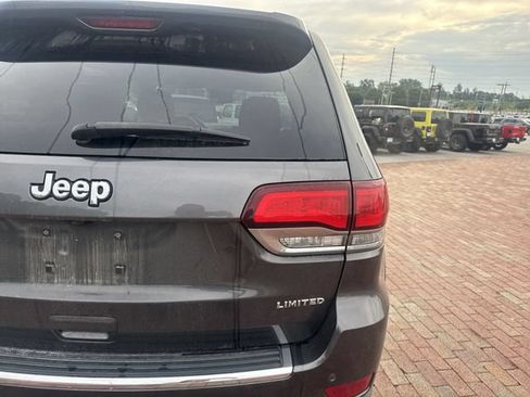 Used 2021 Jeep Grand Cherokee Limited w/ Sun & Sound Group AWD/4WD image 11