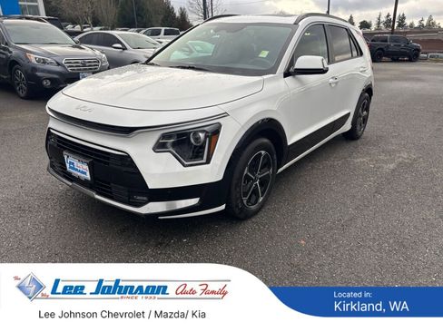 Certified 2023 Kia Niro SX image 1