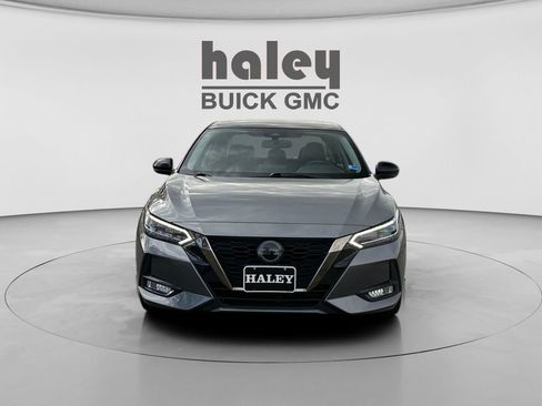 Used 2021 Nissan Sentra SR w/ SR Premium Package image 8