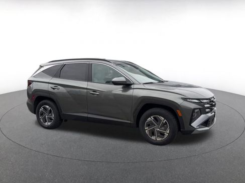 Used 2025 Hyundai Tucson Blue image 2