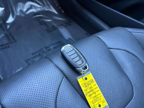 Certified 2021 Hyundai Elantra Limited image 28