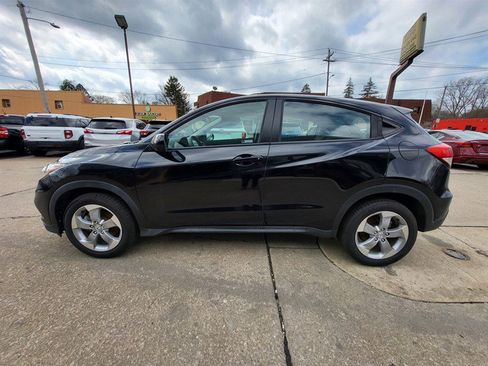 Used 2020 Honda HR-V LX image 4