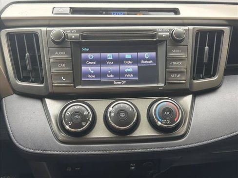 Used 2014 Toyota RAV4 LE FWD image 19