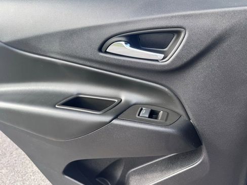 Used 2024 Chevrolet Equinox LT image 19