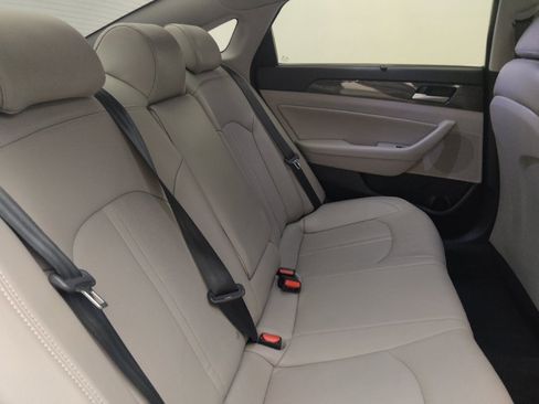 Used 2018 Hyundai Sonata Limited w/ Ultimate Package 07 FWD image 19