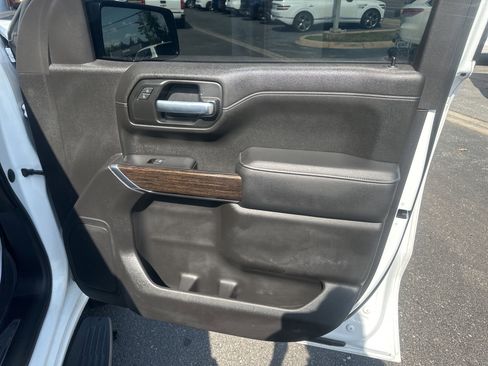 Used 2021 GMC Sierra 1500 Elevation w/ X31 Off-Road Package image 9