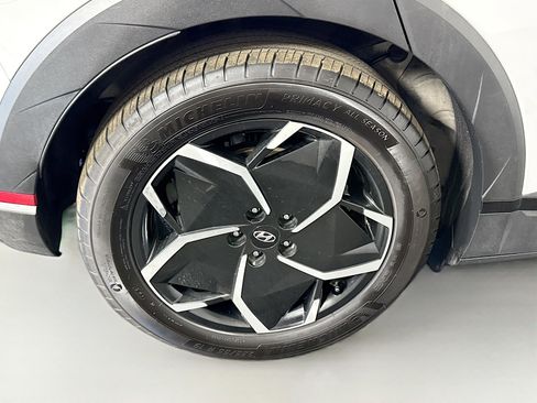 Used 2024 Hyundai Ioniq 5 SEL image 33