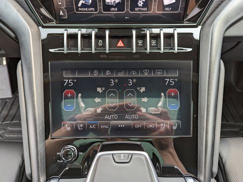 Used 2021 Lamborghini Urus image 20