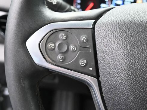 Used 2023 Chevrolet Traverse Premier image 31